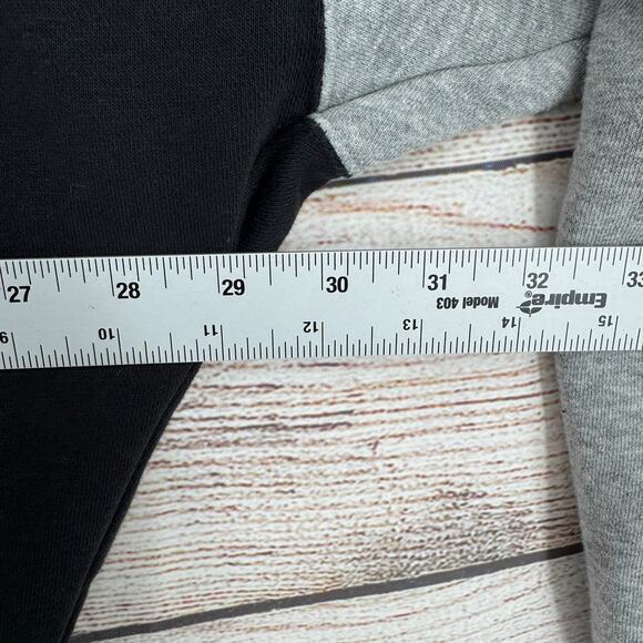 Nike Colorblock Embroidered Logo Crewneck Sweatshirt Women’s XL Black Pink Gray - Picture 11 of 13